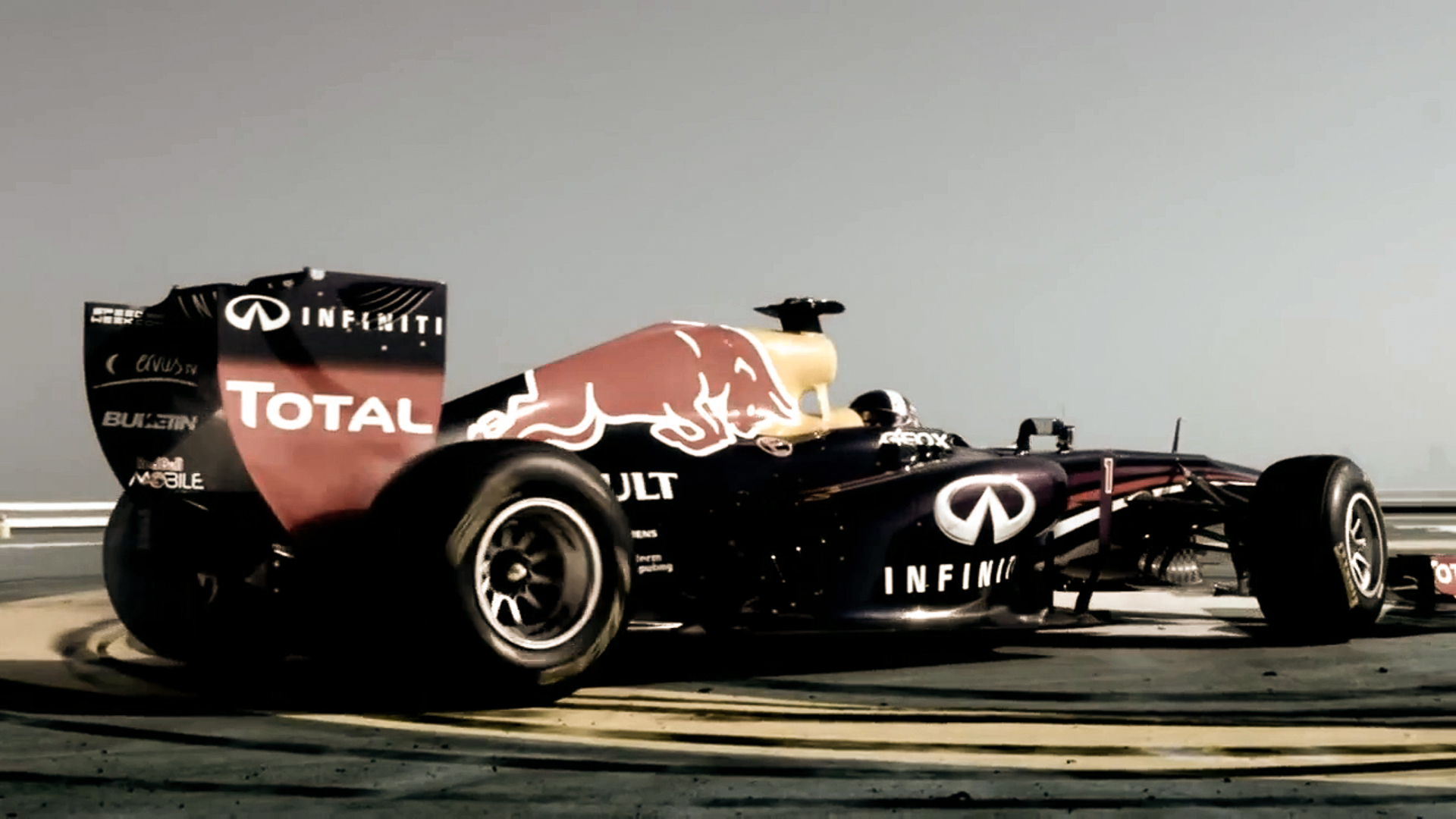 Red Bull F1 Stunt with David Coulthard